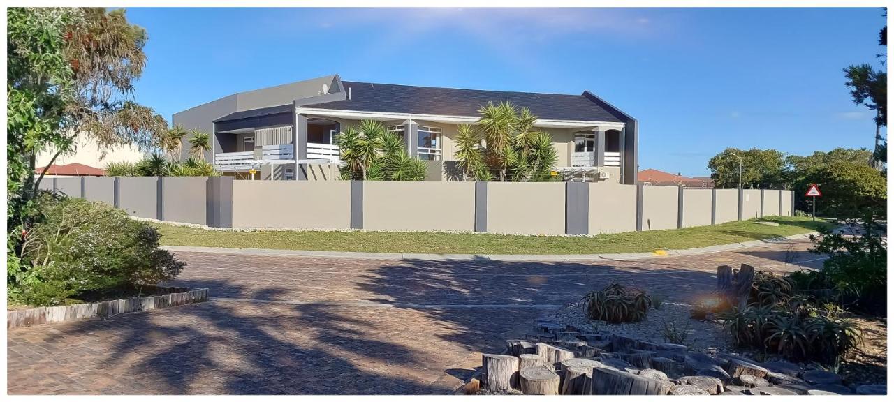 Beachwood Inn Melkbosstrand Cape Town Ngoại thất bức ảnh