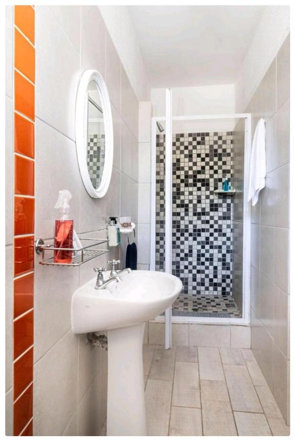 Beachwood Inn Melkbosstrand Cape Town Ngoại thất bức ảnh